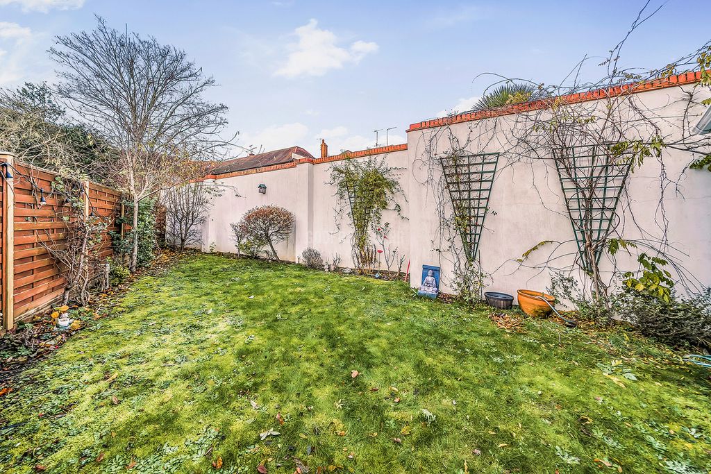 Property photo 3 of 19