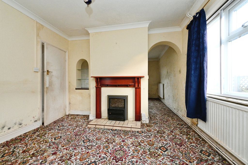 Property photo 2 of 19 Pbox-Img.Jpg