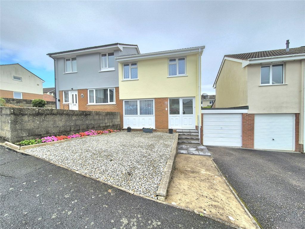 Property photo 1 of 17 Front