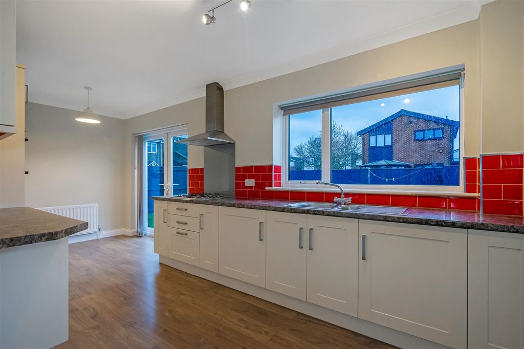 Property photo 3 of 18 Dsc01898.Jpg