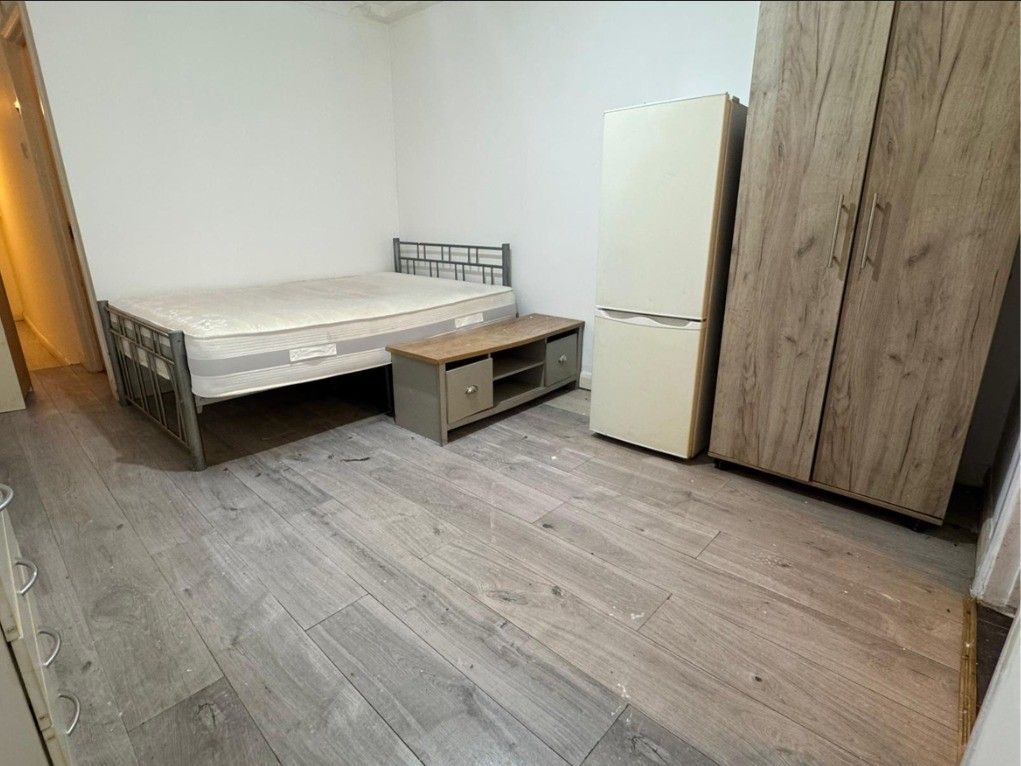 Property photo 2 of 3