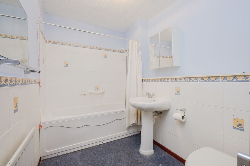 Property photo 3 of 8 Picture No. 02