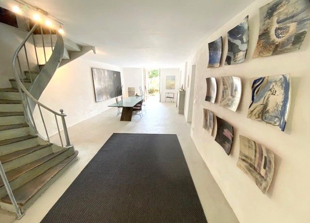 Property photo 2 of 22