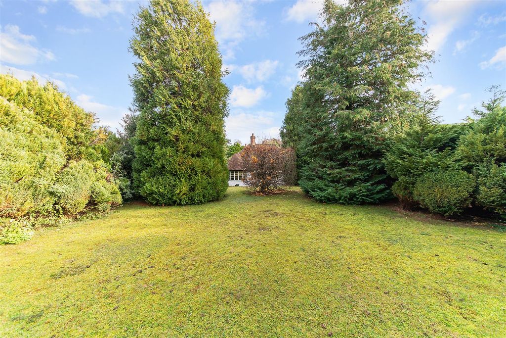 Property photo 3 of 16 Hillside,78- (13).Jpg