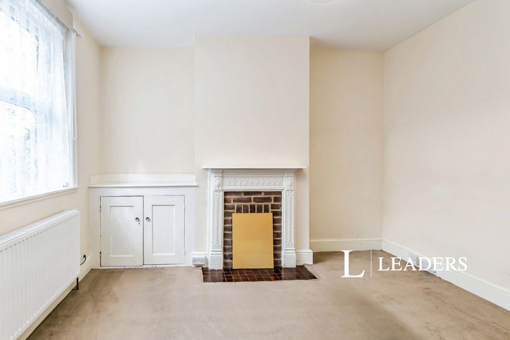 Property photo 2 of 12 Pbox-Img.Jpg