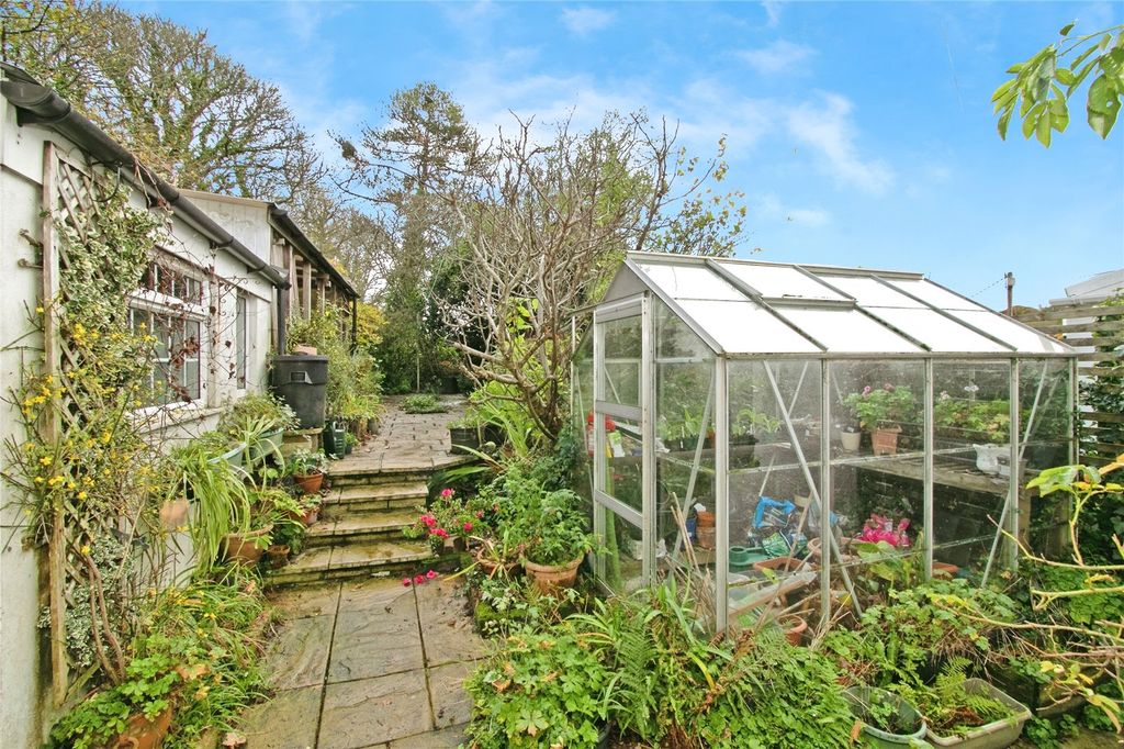 Property photo 3 of 15 Rear Gardens