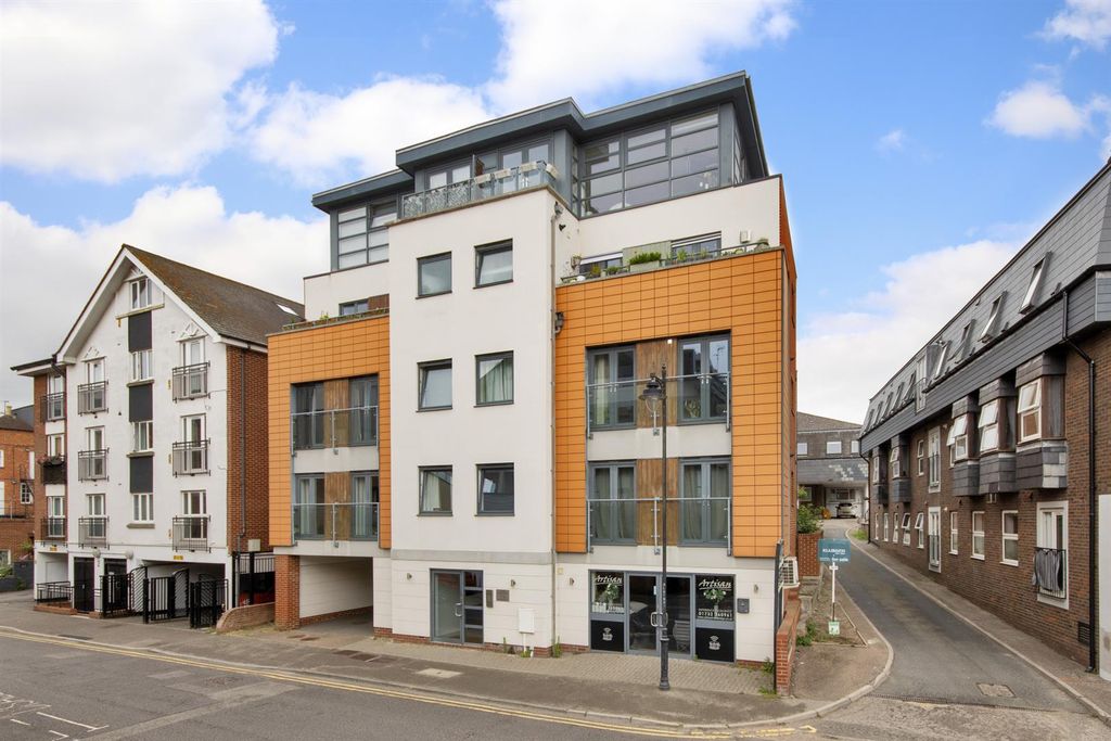 Property photo 1 of 7 60678_001.Jpg