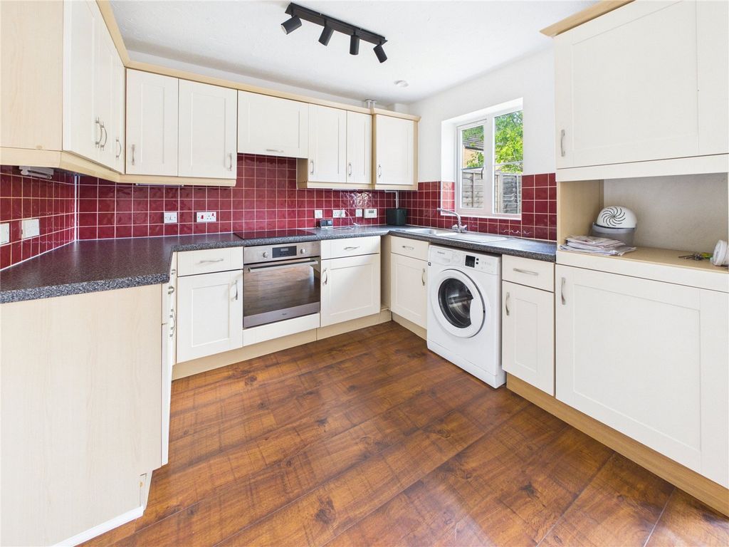 Property photo 3 of 17 Picture No. 23