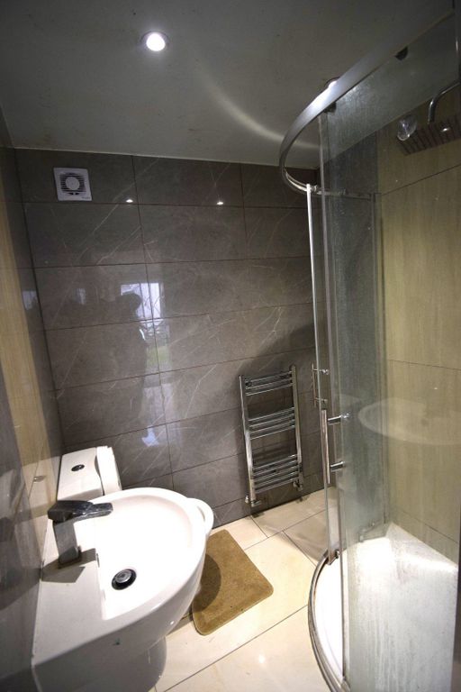 Property photo 2 of 9 Gallery