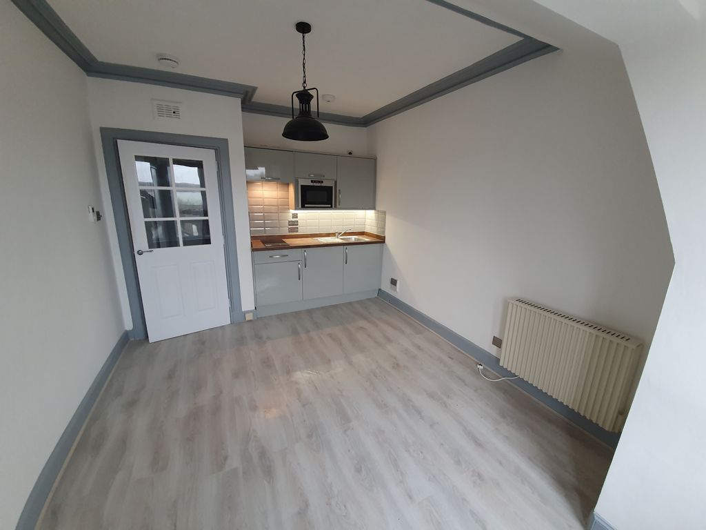 Property photo 2 of 5 Gallery