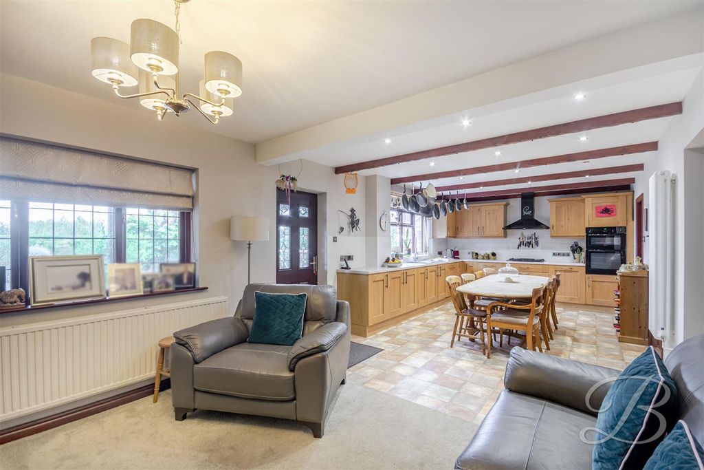 Property photo 3 of 42 Ccltd-52.Jpg