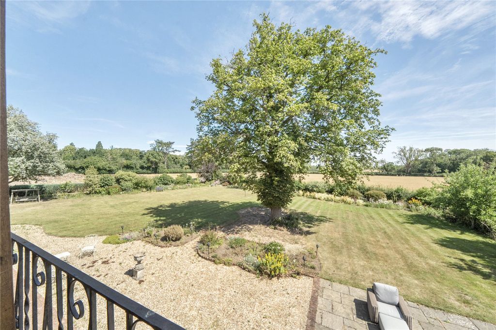 Property photo 2 of 38 Garden