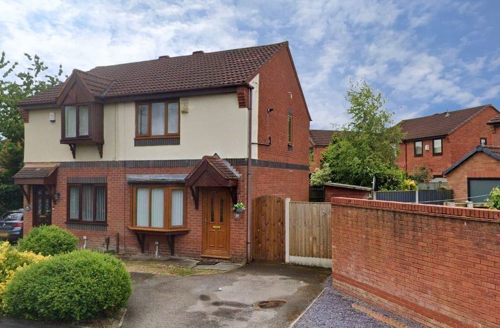 Property photo 1 of 9 Front