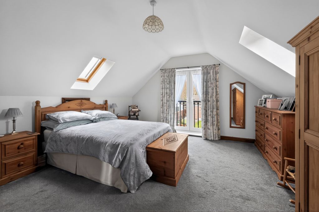 Property photo 3 of 20