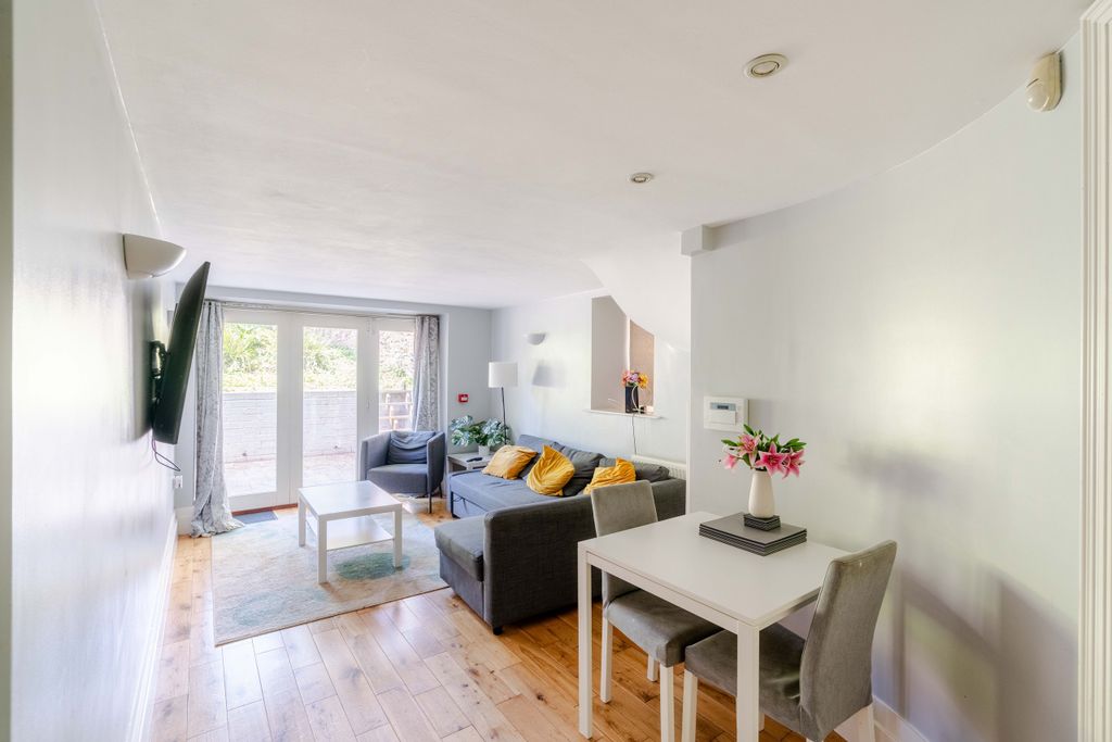 Property photo 1 of 14 12