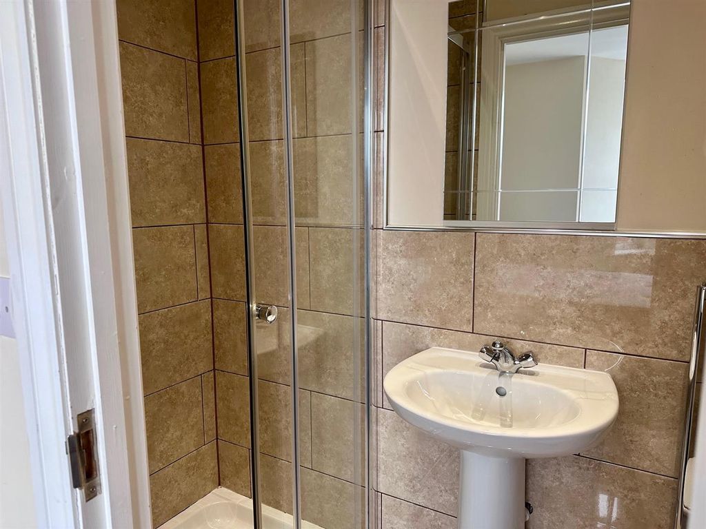 Property photo 3 of 10 Shower Two.Jpg