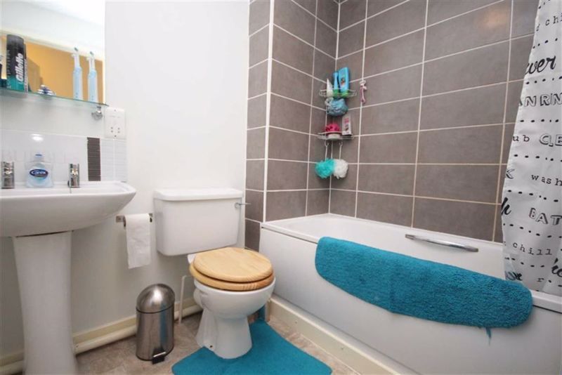 Property photo 3 of 7 Photo 8