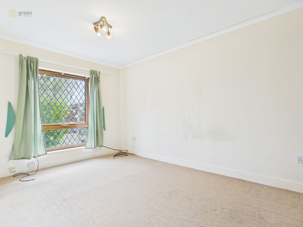 Property photo 3 of 28