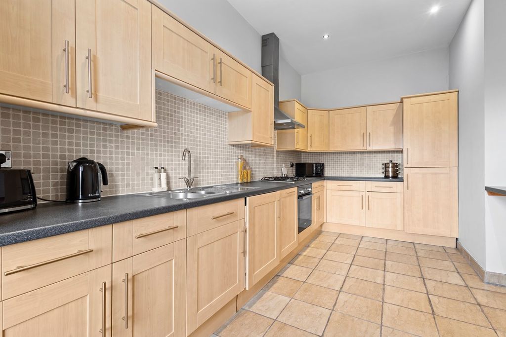 Additional image 4 of 4 bed maisonette for saleLondon Road, Kilmarnock KA3