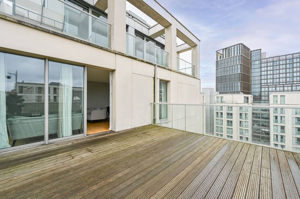 Property photo 2 of 3