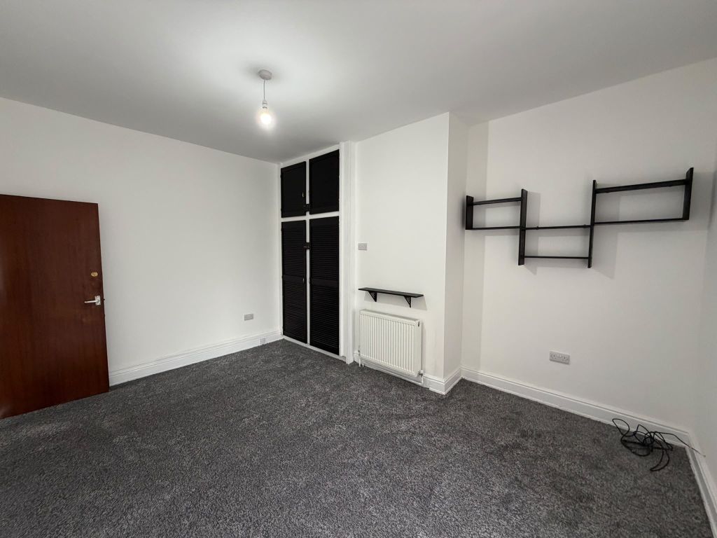 Property photo 2 of 15 Bedroom 1