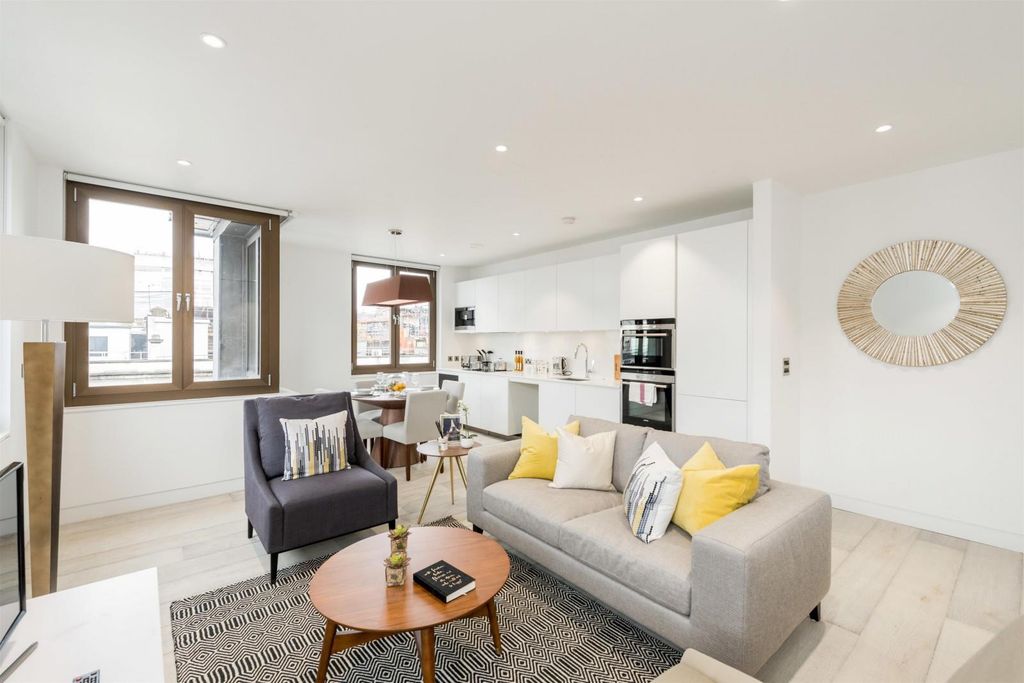 Property photo 3 of 8 Image