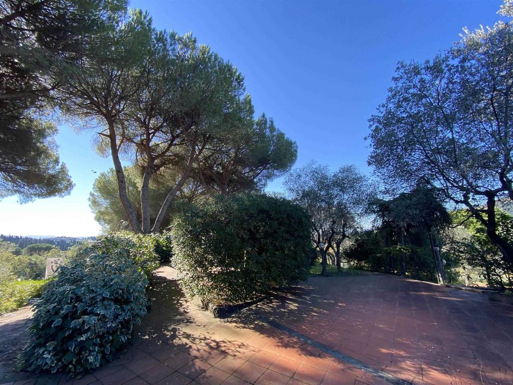 Property photo 3 of 30