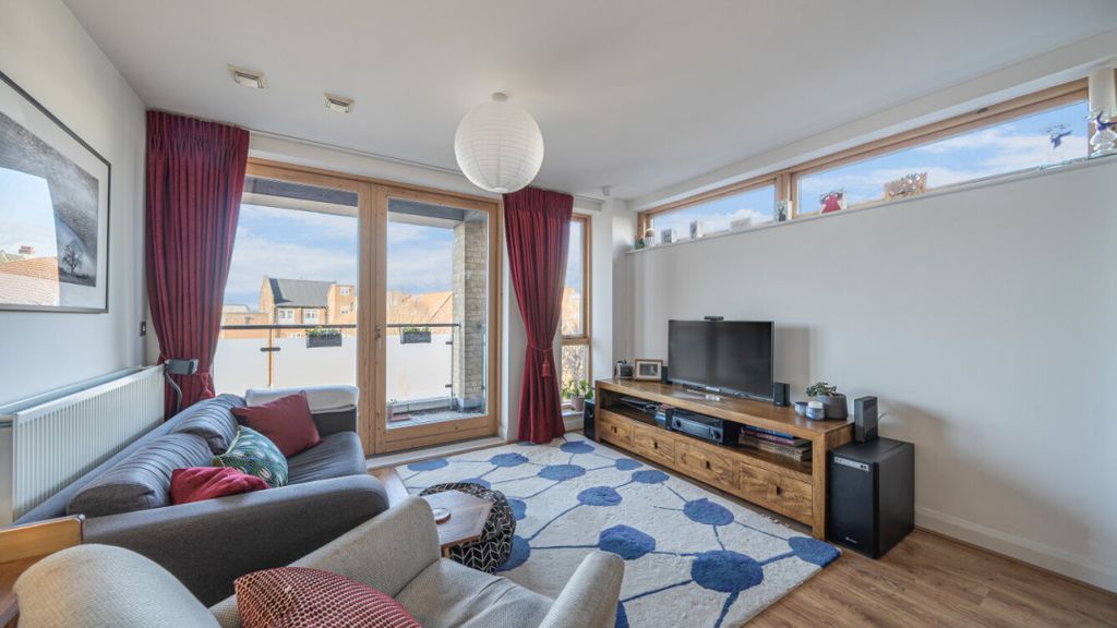 Property photo 2 of 18