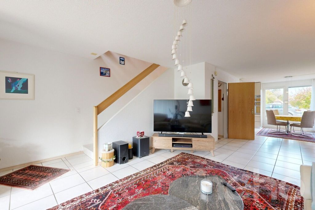 Property photo 3 of 12