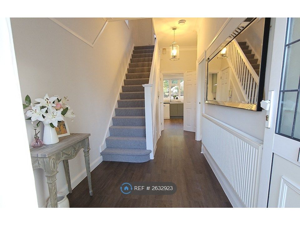 Property photo 1 of 20 Entrance