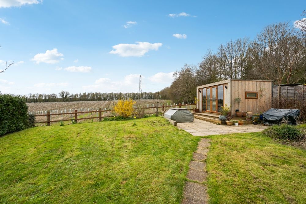 Property photo 3 of 8 Dsc00480-0Dba11Dd336B4B7Dbb7Ff2A26E0B77E7 - 800Px