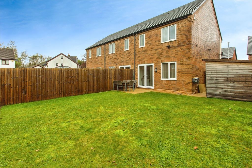 Property photo 2 of 22 Picture No. 15