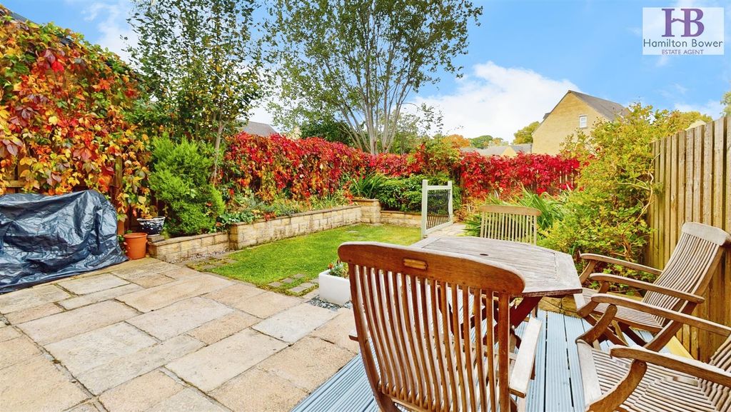 Property photo 3 of 17 External