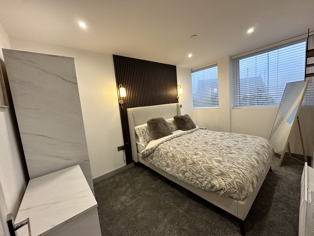 Property photo 3 of 19 Gallery