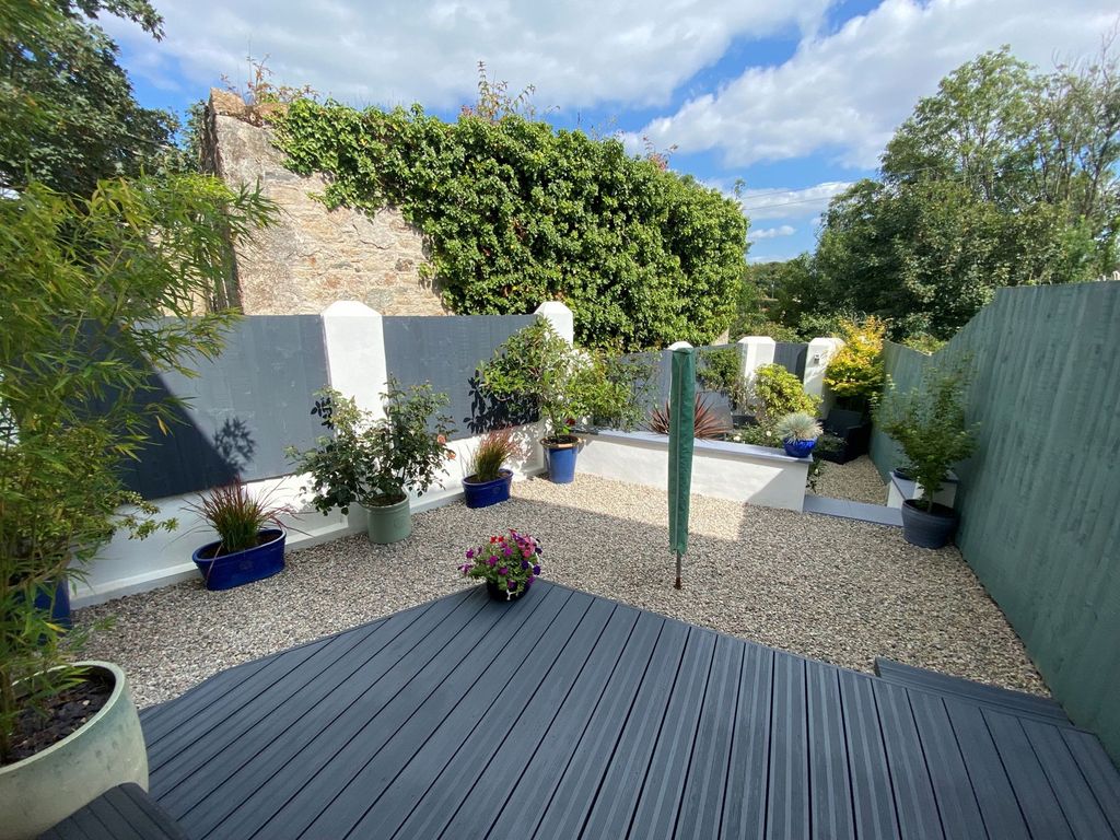 Property photo 3 of 10