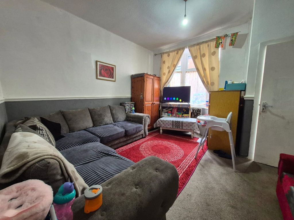 Property photo 2 of 10 Picture No. 06