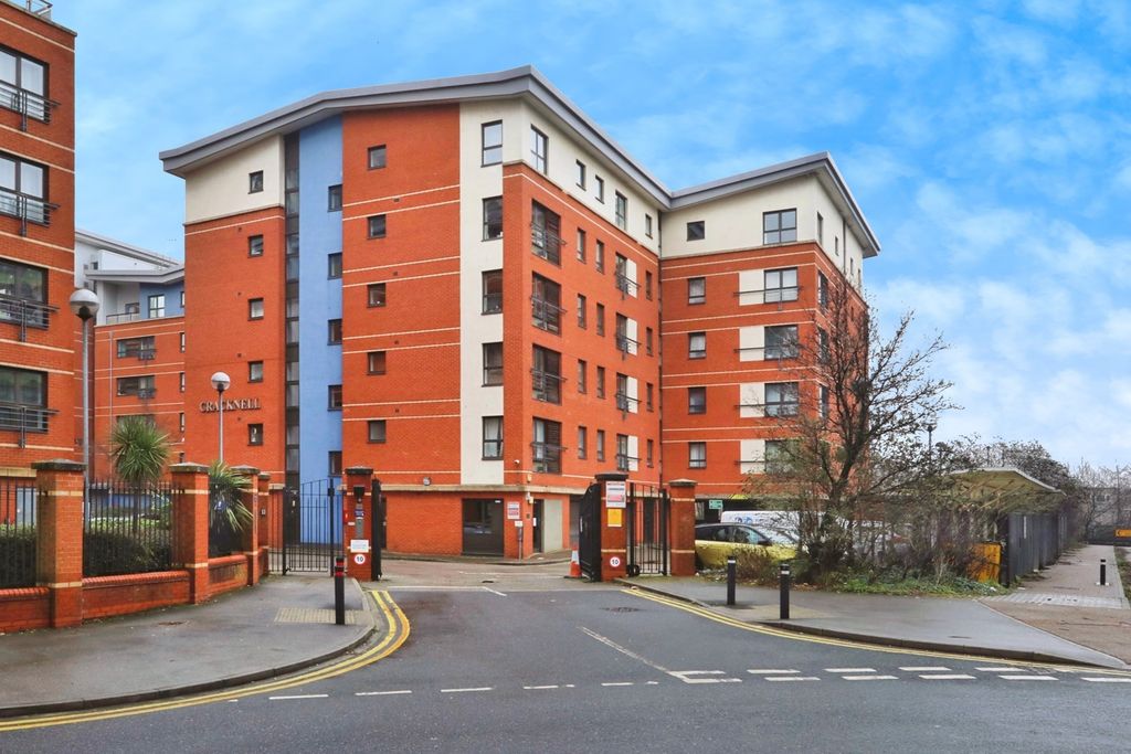 Property photo 1 of 19 Front