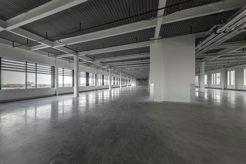 Property photo 2 of 17 Floor 4.Jpg