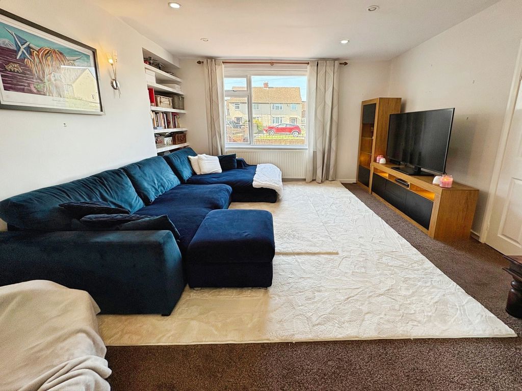 Property photo 3 of 19 Photo 13