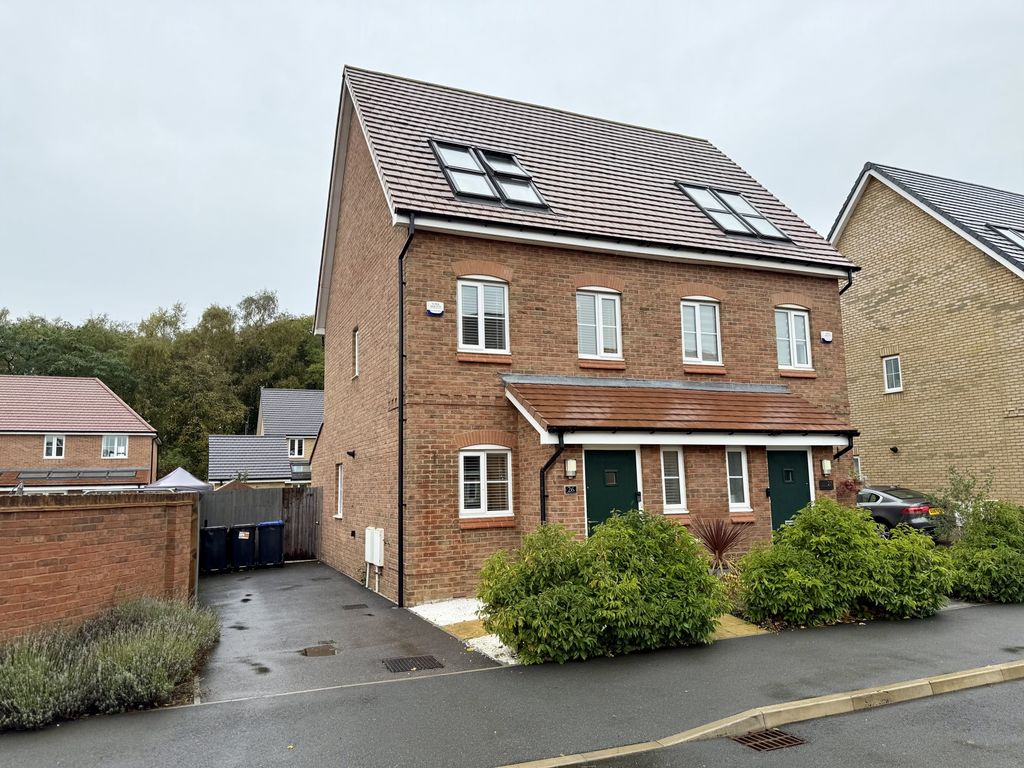 Property photo 1 of 18 Front