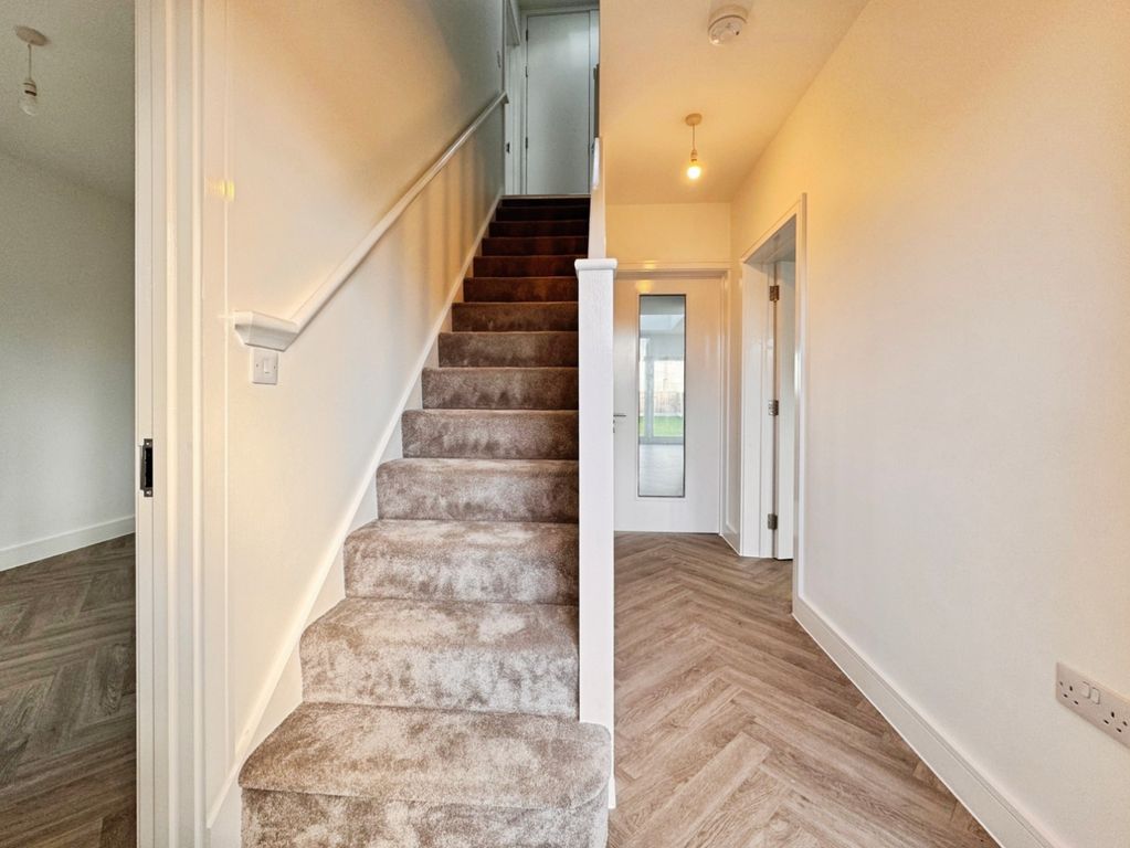 Property photo 3 of 19 Pbox-Unknown-376448.Jpg