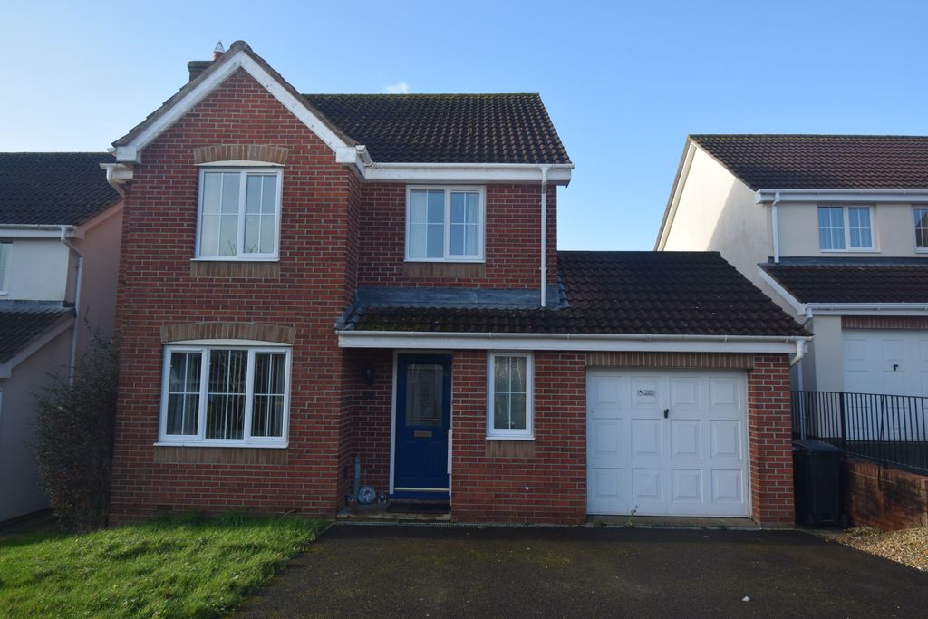 Property photo 1 of 10 External