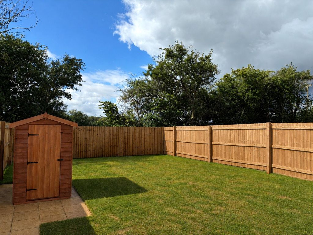 Property photo 3 of 20 Picture No. 32