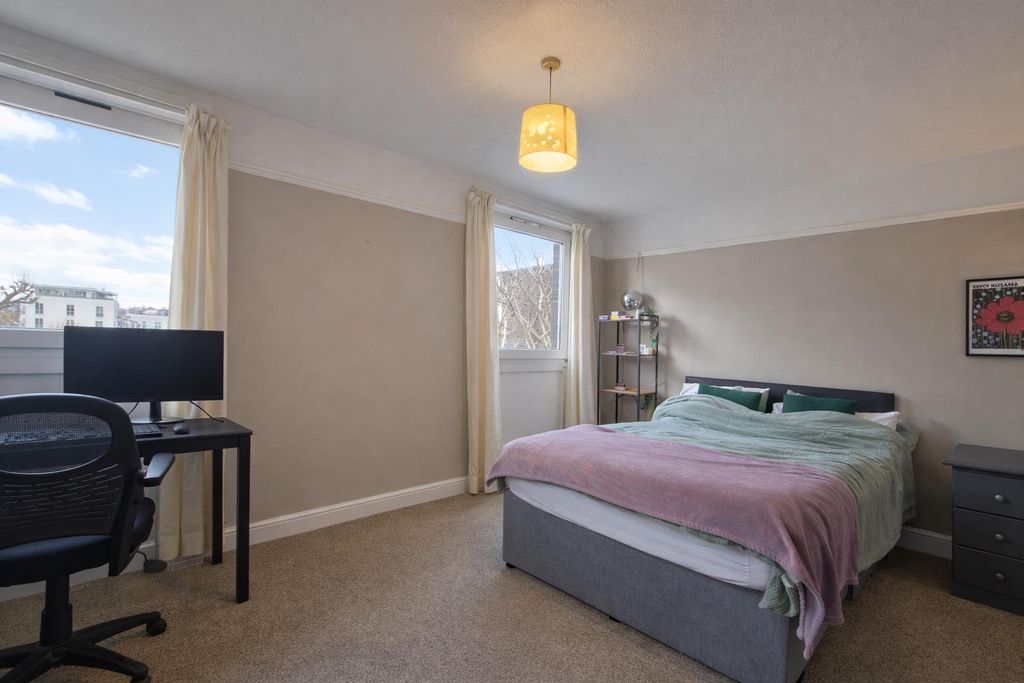 Property photo 2 of 23 Mohawk0A3B.Png