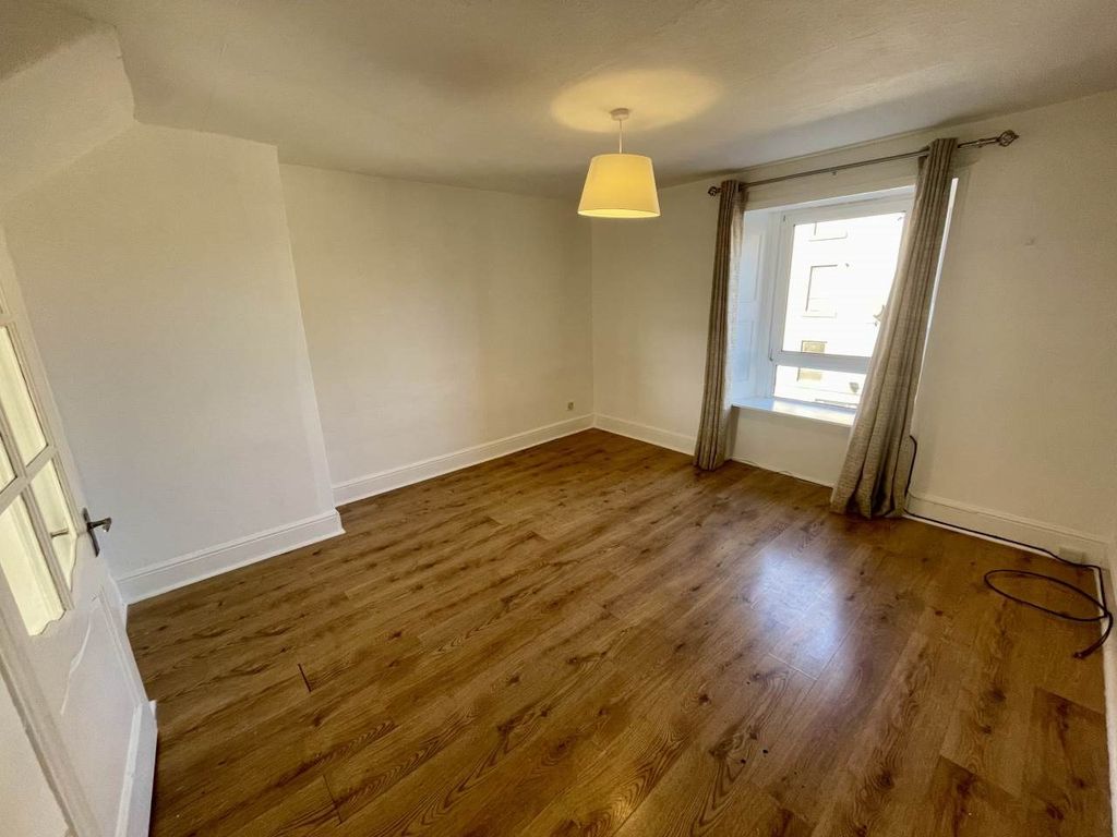 Property photo 2 of 10 Img_3773