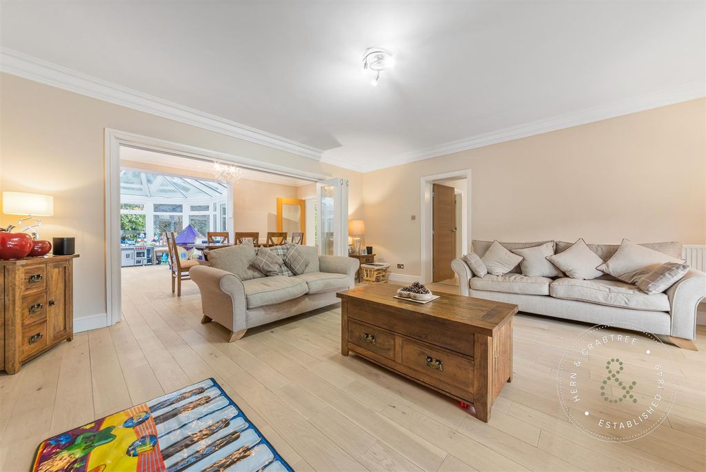 Property photo 2 of 43 Dan-Y-Bryn-Avenue-29.Jpg