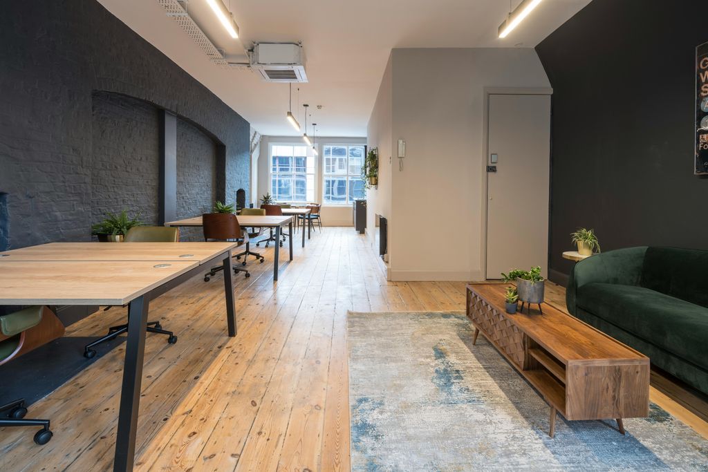 Property photo 2 of 7 3rd Floor