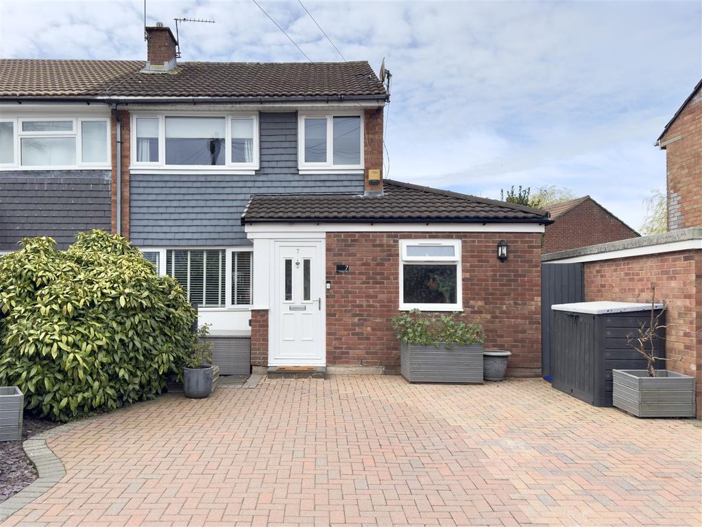 Property photo 1 of 33 Front