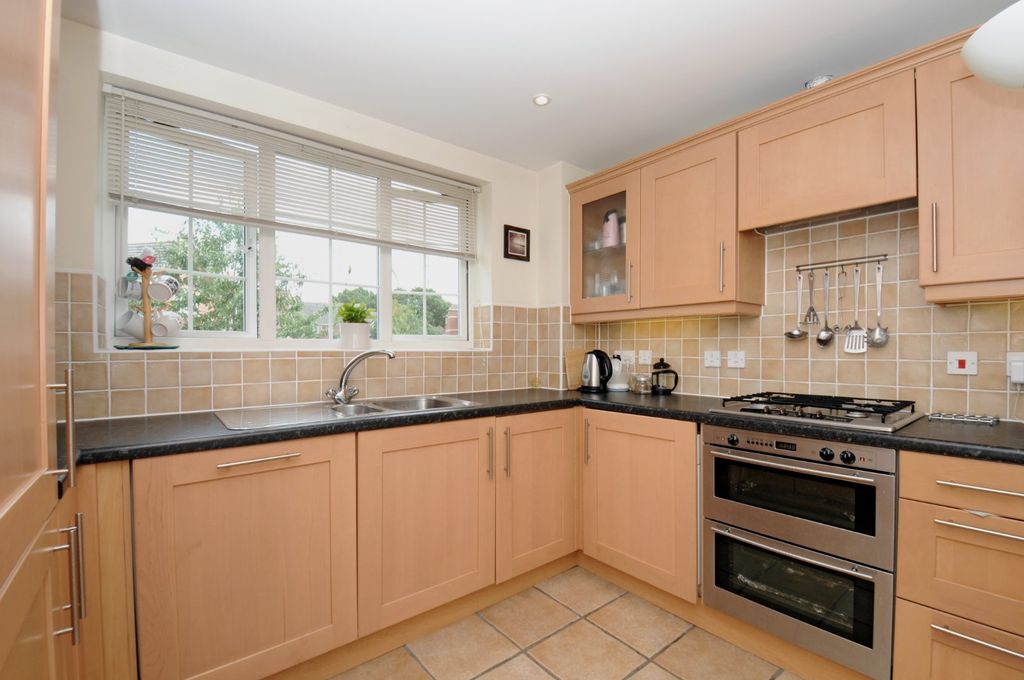 Property photo 3 of 5 Picture No. 04