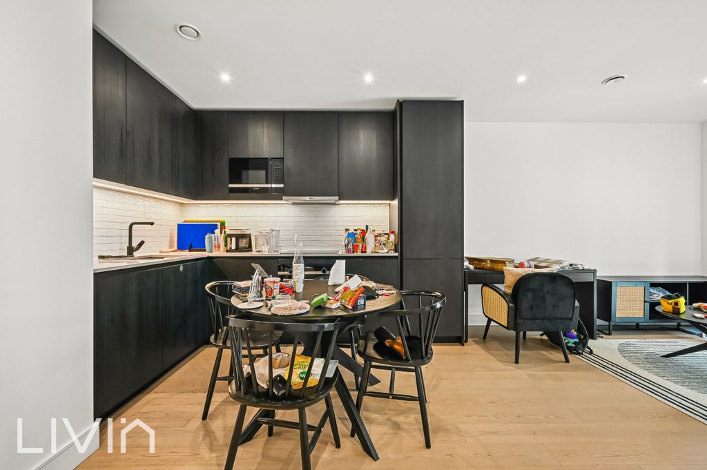 Property photo 2 of 12 Hawksbury Heights, 406-9